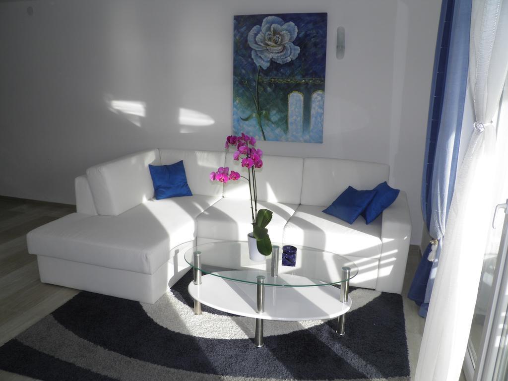 Apartments Perla Dinjiska Экстерьер фото