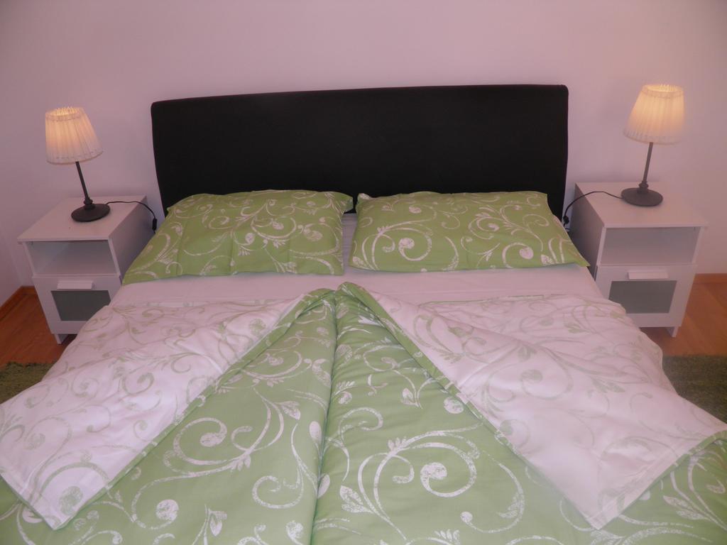 Apartments Perla Dinjiska Экстерьер фото