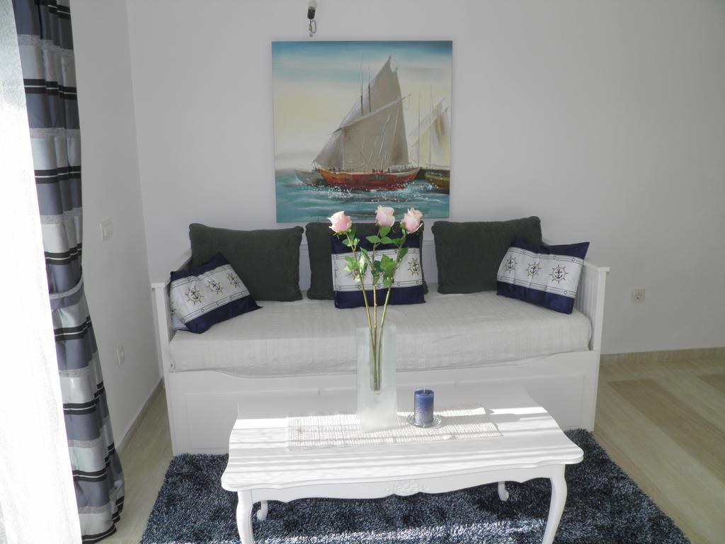 Apartments Perla Dinjiska Экстерьер фото