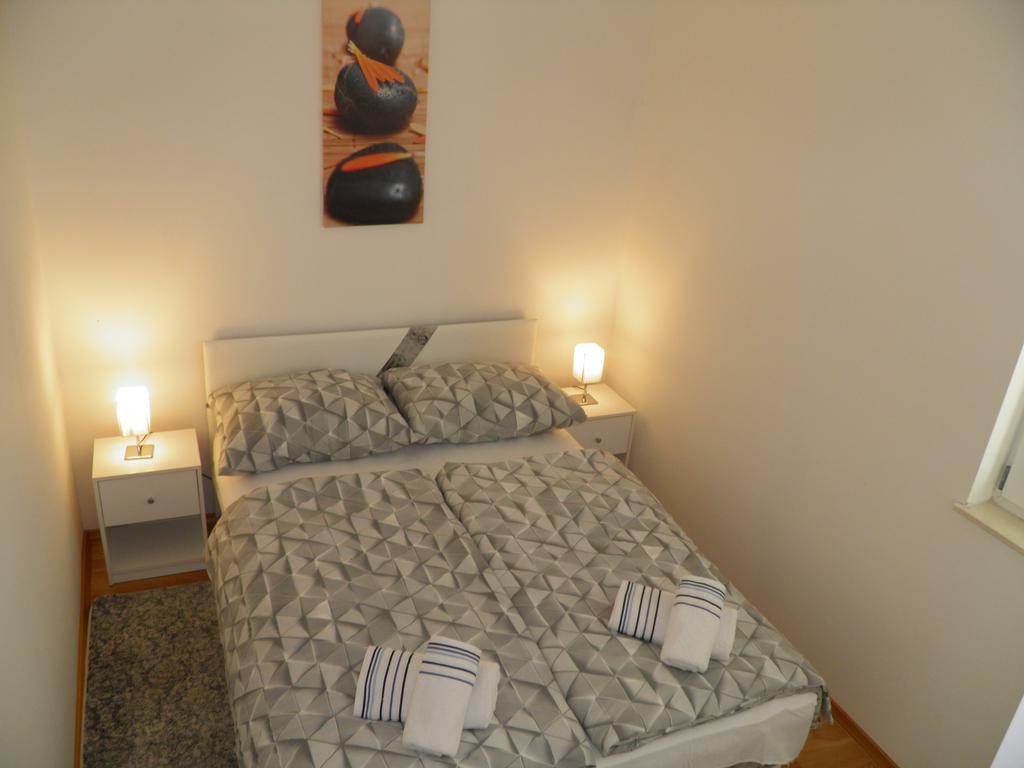 Apartments Perla Dinjiska Экстерьер фото